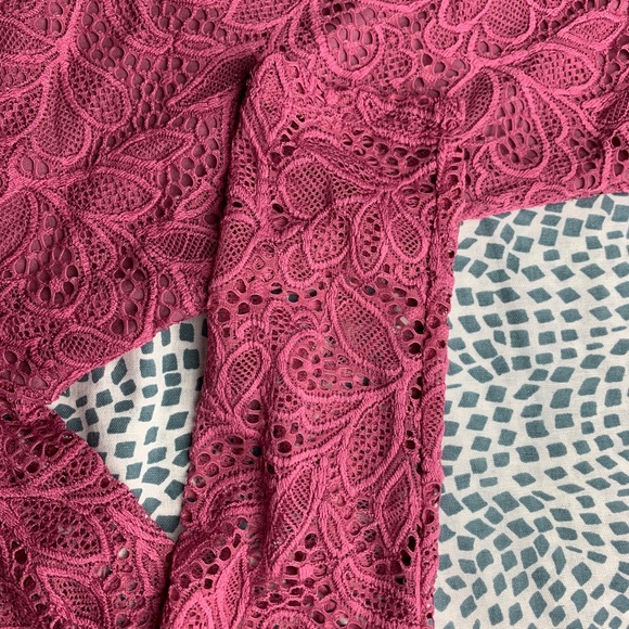 Lace scoop neck long sleeve bodysuit - Picture 8 of 9